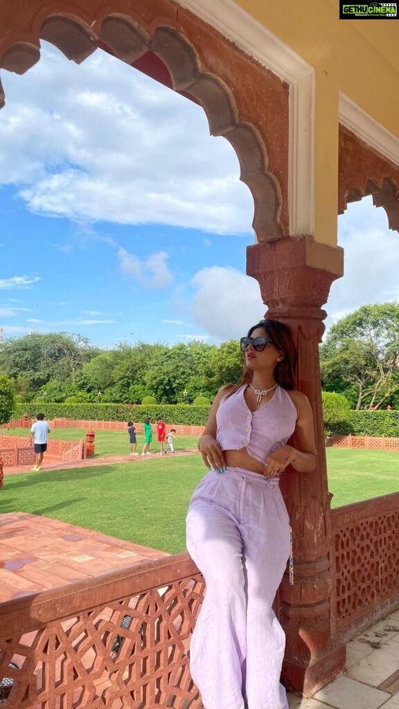 Karishma Sharma Instagram - This place and it’s memories ❤️ Outfit @alohas Jaimahal Palace