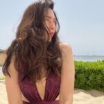 Karisma Kapoor Instagram - Beach Therapy 🌴⛱️☀️⚓️ #sunsandsea