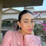 Karisma Kapoor Instagram - Blush Crush 🌸🌸🌸💕