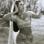 Karisma Kapoor Instagram - In the 90s this was the pose for ttyl 😉😂🤍 (talk to you later) #flashbackfriday #amrapali #costume #dance #90s
