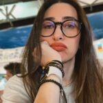 Karisma Kapoor Instagram - Hungry or Thoughtful 🤔🤤🗯️