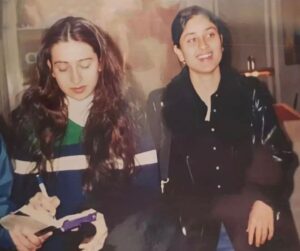 Karisma Kapoor Instagram - Always by each other’s side ❤️❤️👯‍♀️ #SisterLove #SiblingDayEveryday