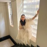 Karisma Kapoor Instagram - Take the stairs, you never know where it will lead 🐾 #thursdaze