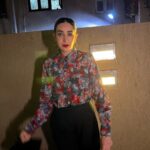 Karisma Kapoor Instagram - What’s ur plan tonight ? 🌚 #fridaynight