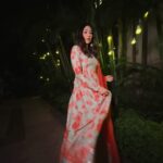 Karisma Kapoor Instagram – The spirit of the night 🌙✨🧡

#daawateramzaan #hyderabad