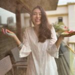 Karisma Kapoor Instagram - How it started and how it’s going 🌈 Happy Holi ❤️ #holifestival #loveandlight