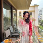 Karisma Kapoor Instagram - How it started and how it’s going 🌈 Happy Holi ❤️ #holifestival #loveandlight