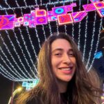 Karisma Kapoor Instagram - Beautiful lights, city nights 💖💕💕 #fifaworldcup2022 #semifinals #messyhairdontcare Qatar - Doha