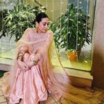 Karisma Kapoor Instagram - Hope your Diwali was filled with peace and positivity 🪔🌸💗 #alwayshopeful