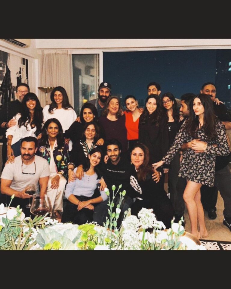 Karisma Kapoor Instagram - Fam Jam always the best ❤️ #familylove