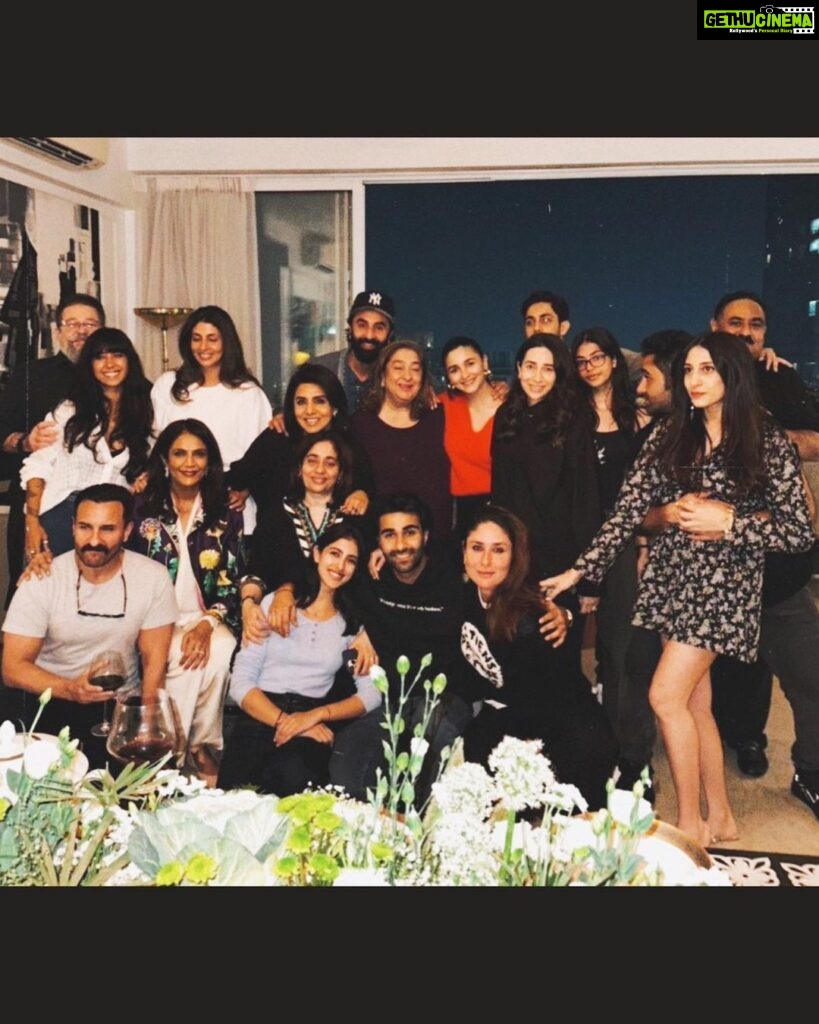 Karisma Kapoor Instagram - Fam Jam always the best ❤️ #familylove