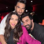 Karisma Kapoor Instagram - My heartline and My bloodline 💖 Rocky and Ranbir 💕🤗 #rockyandranikipremkahani #movietime 📸 - @ashesinwind