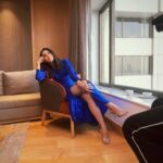 Karisma Kapoor Instagram – Sunday shoot got me like 🙌🏼🙂🙃😅🧜🏼‍♀️

#mygirls #behindthescenes🎬
