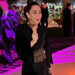 Karisma Kapoor Instagram - Memories of Monaco 💫💛 #crewlove #weddingdiaries #photodump📸