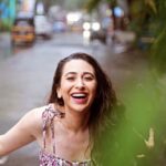 Karisma Kapoor Instagram - Oh saawan raja,kaha se aaye tum?☔️ #OctoberRain #Monsoon #Dtph