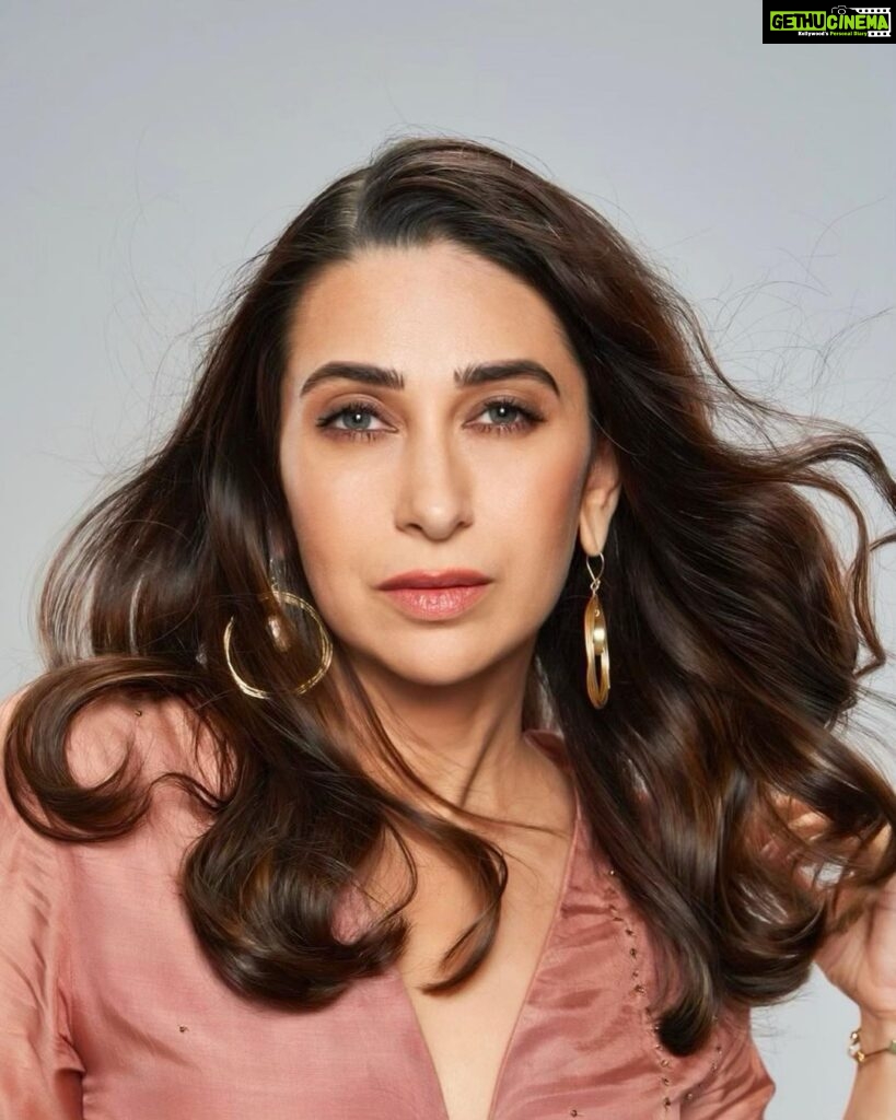 Karisma Kapoor Instagram - 📝note to self : embrace your own pace 🌸 #selfcare