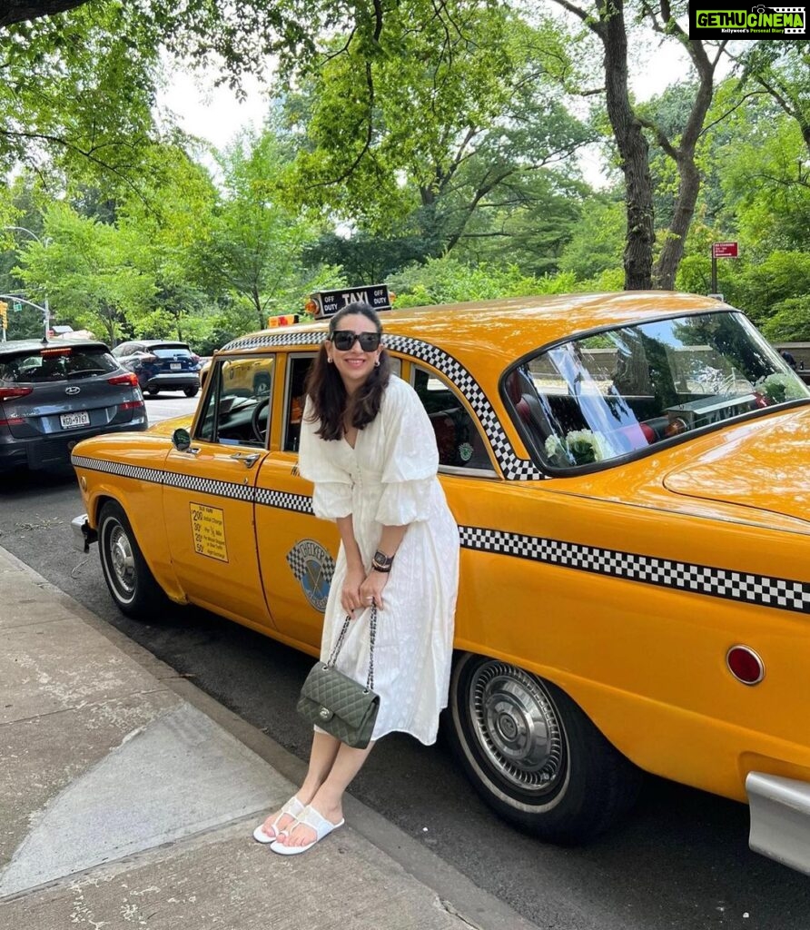 Karisma Kapoor Instagram - New York 🗽 #sunmertime☀️