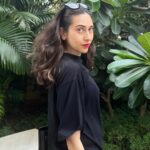 Karisma Kapoor Instagram - Moving on to the next chapter 📖 Always grateful and thankful 🙏🏼🖤