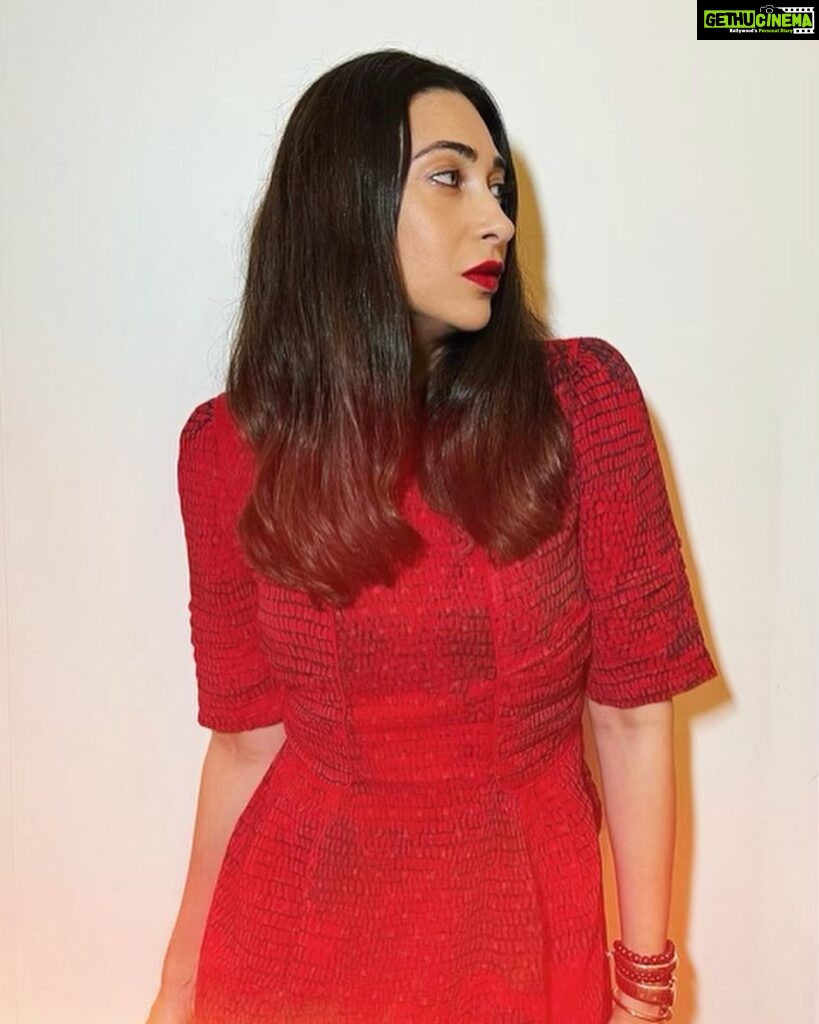 Karisma Kapoor Instagram - All red everything 🍭❤️ #aboutlastnight