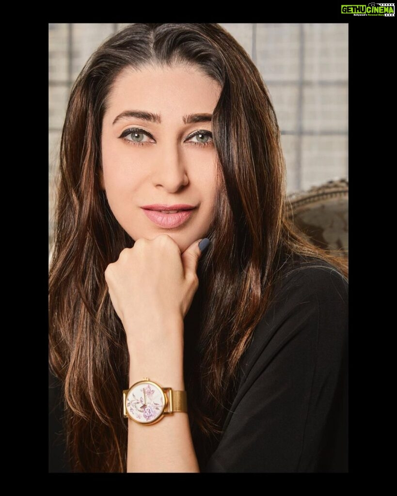 Karisma Kapoor Instagram - Legacy and Heritage - two words that define the latest addition to my watch collection. The era of watchmaking is celebrated all over the world with the brand that stands the strongest through time. It is said that once you own a Timex, you own a part of its heritage and I truly believe in it 🖤 Log on to shop.timexindia.com and explore the wide range of Iconic Timex Watches and get yours today! @timex.india #GivenForGenerations #TimexIndia #Timex #TimexWatches @harsh__mevada