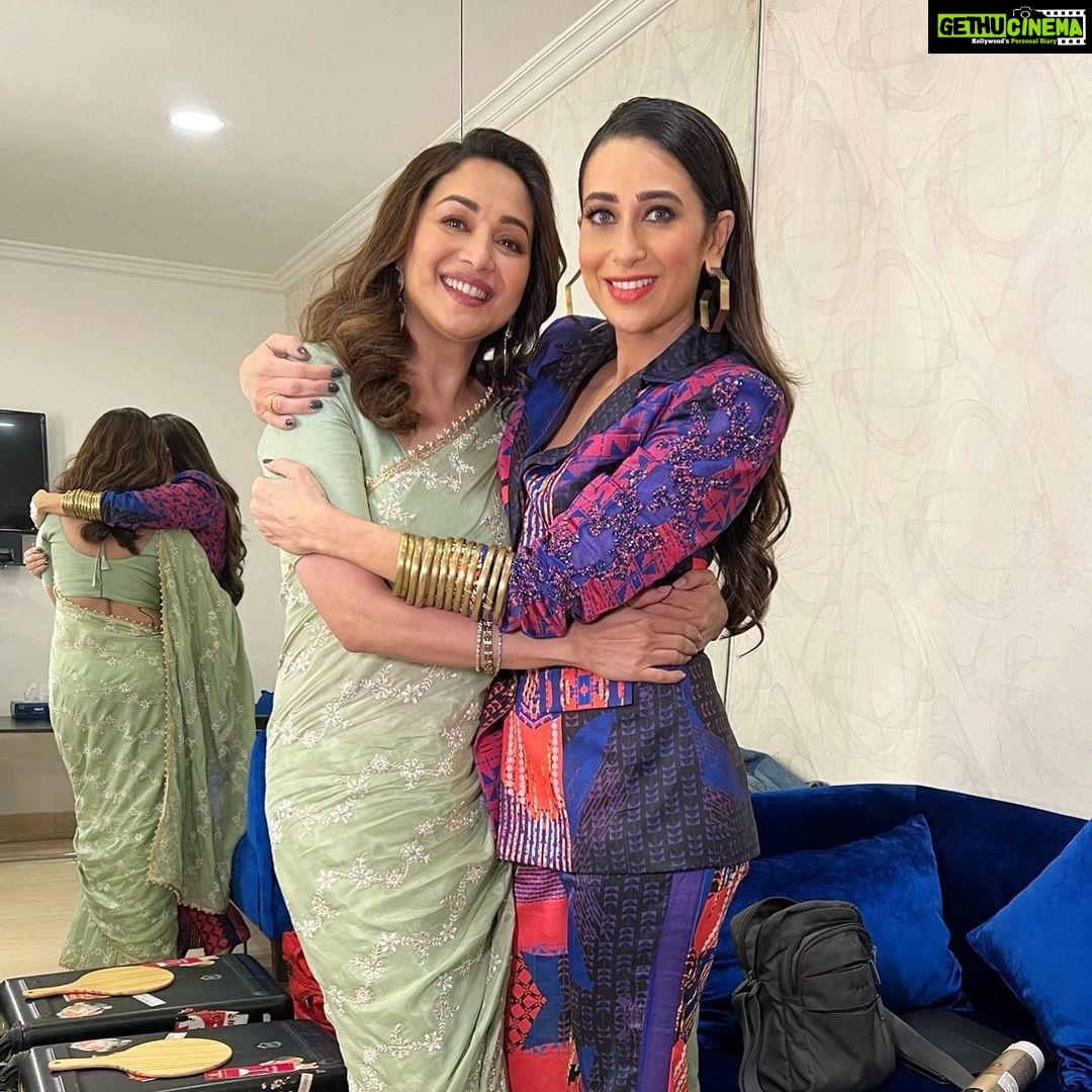 Karisma Kapoor Instagram - Look who I bumped into at the studio my all time fav MDji 💕💕💕💕 #memoriesandmagic