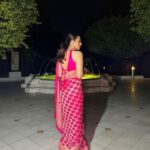 Karisma Kapoor Instagram - Starry nights in the city of Nawabs 💖💫✨ #eventdiaries #travelwithlolo Lucknow, Uttar Pradesh
