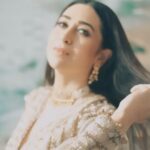 Karisma Kapoor Instagram - A day in Dubai for @tajvi_gold ✨