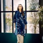 Karisma Kapoor Instagram - Just another manic monday 🦋