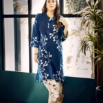 Karisma Kapoor Instagram - Just another manic monday 🦋