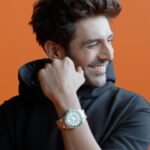 Kartik Aaryan Instagram - Stand out with #AXtime Fall Winter Collection @armaniexchange #AXfw23