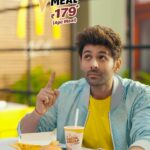 Kartik Aaryan Instagram – Camera band nahi kiya tha 😢
#TheKartikAaryanMeal @mcdonaldsinindia 😍