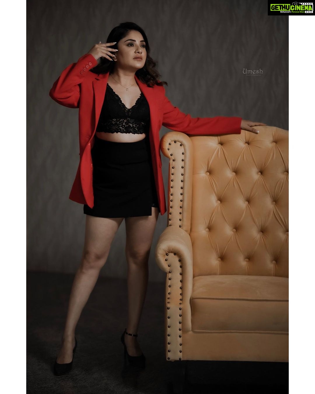 Karunya Ram Instagram - 🖤💛❤️ Raja Rajeshwari Nagar, Bangalore South