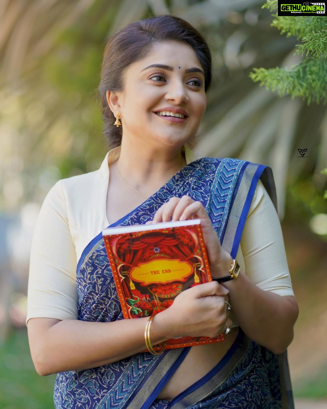 Karunya Ram Instagram - 🪴🩵 : : #karunyaram #milkybeautykarunyaram #heroine #beauty #pretty #gorgeous Elements Resort