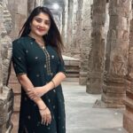 Karunya Ram Instagram - In the temple city @ Arunachalesvara temple blessed insight of Agni Lingam one of panchabhootlingas This place is so holy & sacred Jst feels so spiritual depicting meaning of life hail Param Punya Bhagavan Sri Ramana Maharishi🙏🏻 : : : #thiruvanamallai #sriramanamaharshi #divine #spiritual Arunachaleswara Tempel, Thiruvannamalai