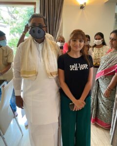 Karunya Ram Instagram - Congratulations on this tremendous win in Karnataka assembly polls 23 ,hats off to our dynamic Leader Sri Siddaramaiah sir who is known for his socialist,secular outlook,we wish & hope for better governance in upcoming days , all the very best to you sir , we all know you are a man of word who keeps up the promises ✋🏻💐✌🏼

#wishforbettertommorow #2023 #election #karnataka