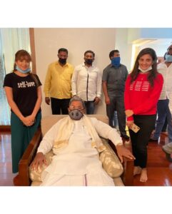 Karunya Ram Instagram - Congratulations on this tremendous win in Karnataka assembly polls 23 ,hats off to our dynamic Leader Sri Siddaramaiah sir who is known for his socialist,secular outlook,we wish & hope for better governance in upcoming days , all the very best to you sir , we all know you are a man of word who keeps up the promises ✋🏻💐✌🏼

#wishforbettertommorow #2023 #election #karnataka