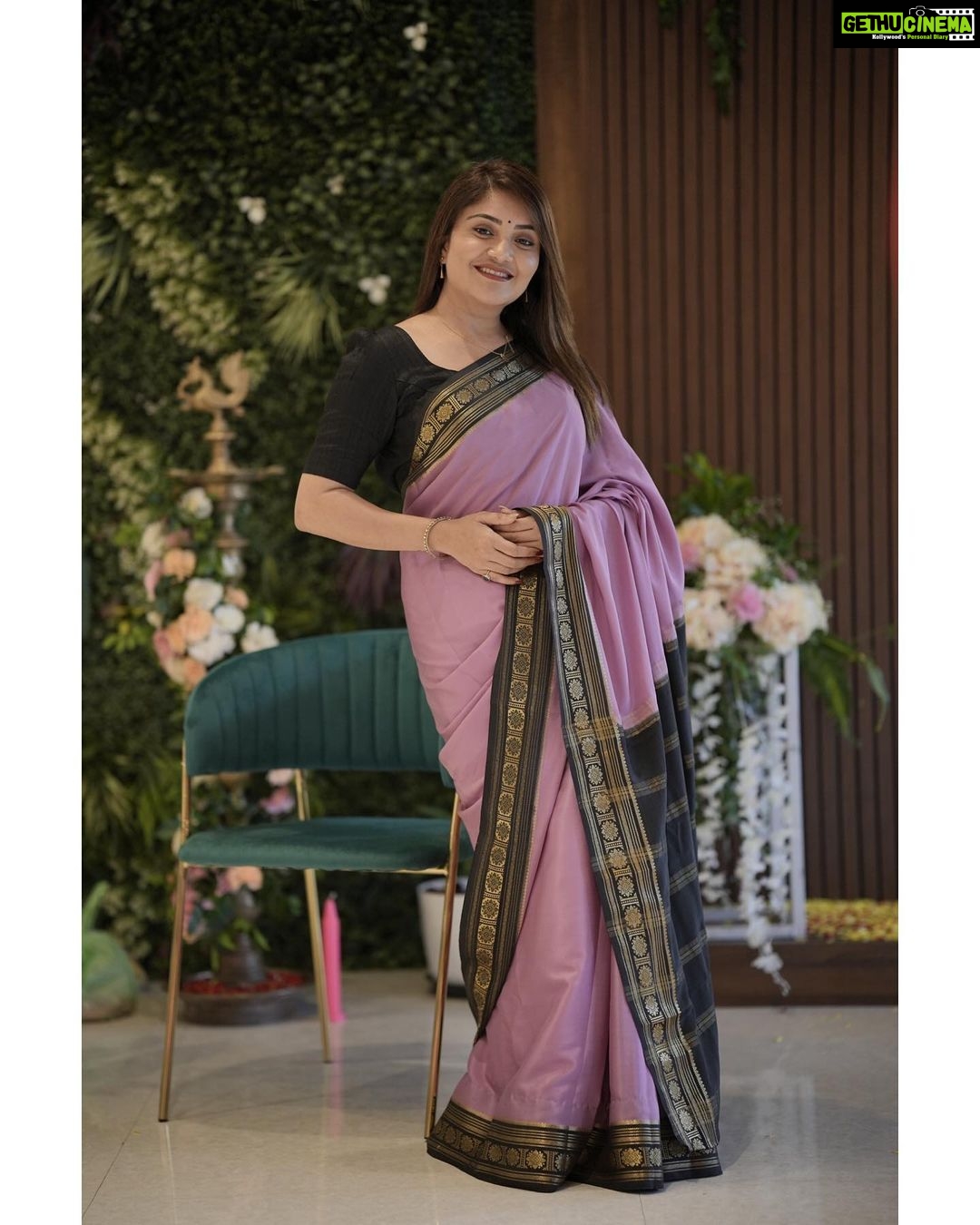 Karunya Ram Instagram - Saree love 🥻❤️🥰🤗 : : @houseof.raadhya_sarees @umesh__photography___ Raja Rajeshwari Nagar, Bangalore South