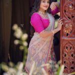 Karunya Ram Instagram – ಹೊಸ ವರ್ಷದ ಹಾಗು ಬೆವು ಬೆಲ್ಲದ ಯುಗಾದಿ ಹಬ್ಬದ ಶುಭಾಶಯಗಳು, ನಿಮ್ಮೆಲರ ಜೀವನದಲ್ಲಿ ಬೆಲ್ಲದ ಸಿಹಿಯೇ ಇರಲಿ 🥰👍Happy Ugadi 🎉✨💐