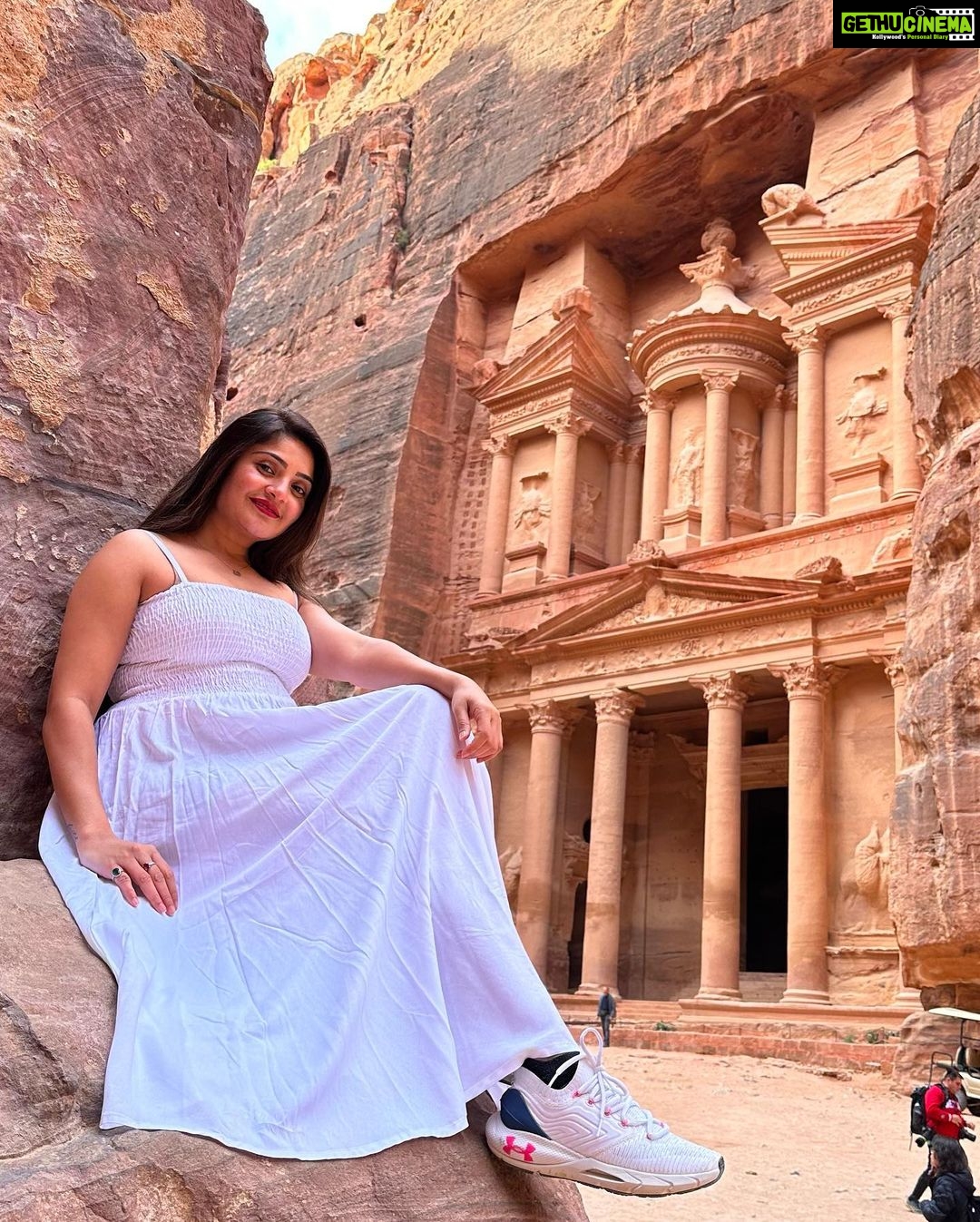 Karunya Ram Instagram - Woooo finally ✅ got to visit one of wonders of the world in my list (Jordan Petra )❤️✌🏼🤗 : : : #karunyaram #milkybeautykarunyaram #jordan #petra #wondersoftheworld #travel #vacation Petra, Jordan
