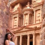 Karunya Ram Instagram – Woooo finally ✅ got to visit one of wonders of the world in my list (Jordan Petra )❤️✌🏼🤗 
:
:
:
#karunyaram #milkybeautykarunyaram #jordan #petra #wondersoftheworld #travel #vacation Petra, Jordan