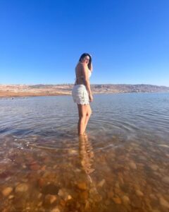 Karunya Ram Instagram - Dead sea vibes ✨🧿🌊
:
:
PC : @makeoverbysamridhi_ram 🍑
#karunyaram #milkybeautykarunyaram #actress #vacation #holiday #jordan #memories #deadsea #deadseajordan #travel #photography #beautiful #hot #nice #jordan