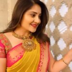 Karunya Ram Instagram - A Saree never tells you to fit in,it makes you stands out 🥻❤️ : : Makeup up and hair : @makeoverbysamridhi_ram Jewllry : @aabushanjewellery1941 Saree : @kuberan_silks : : #karunyaram #milkybeautykarunyaram #actress #saree #love #tradition #beauty #cute #beautiful #jewllery #aabhushan #trendingreels #viral #insta