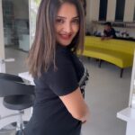 Karunya Ram Instagram - New transformation ✌🏼👍🏼thanks for turning my hair Healthy and beautiful @bodycraftspasalon : : #karunyaram #milkybeautykarunyaram #bodycraft #hair #transformation #beautiful #trending Bodycraft