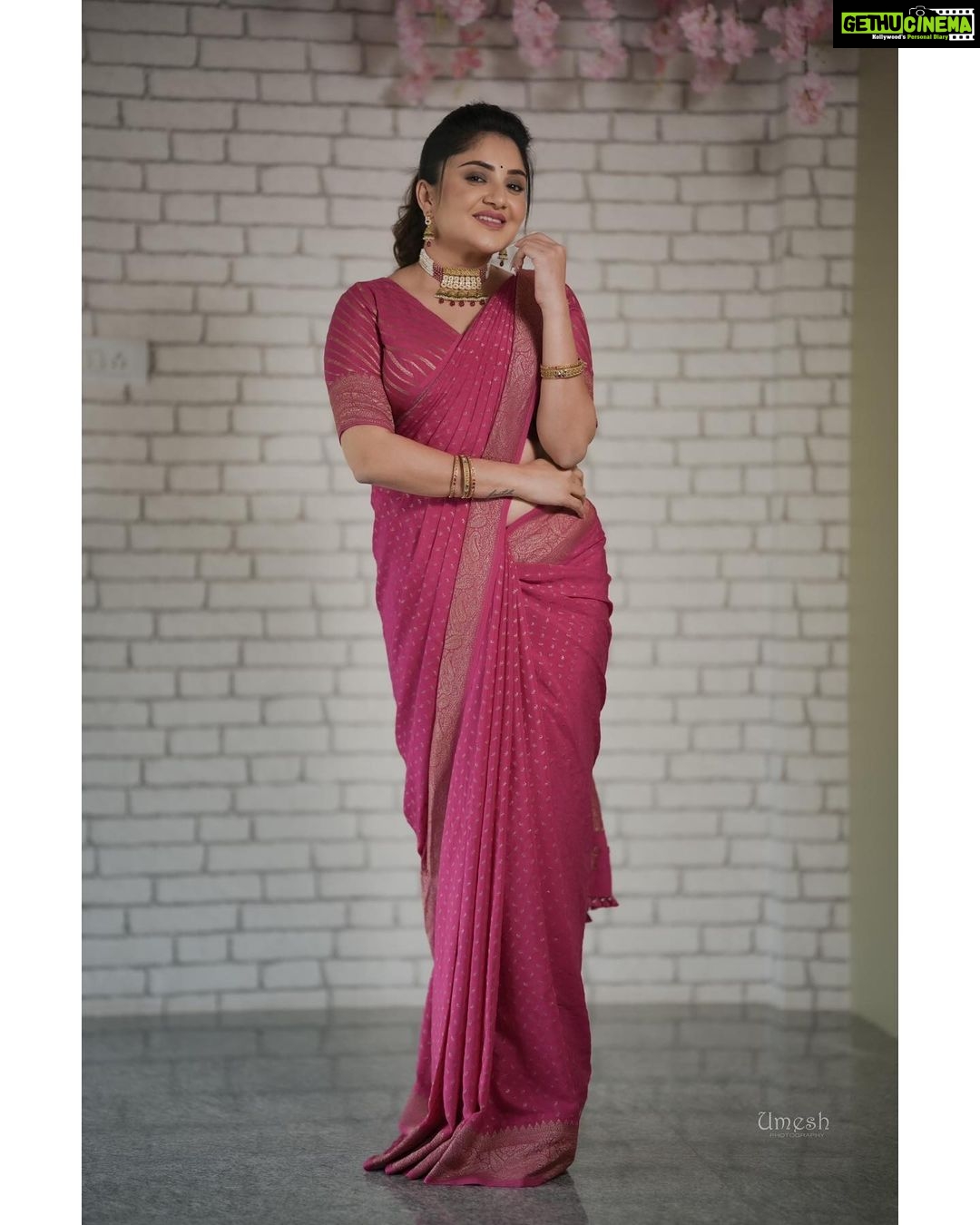 Karunya Ram Instagram - 🩷💕💞💖💝 : : : #karunyaram #milkybeautykarunyaram #saree #trending #viral #cute #beautyful #imdianbride