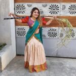 Karunya Ram Instagram - 🌴💐🌴 : : : #karunyaram #milkybeautykarunyaram #festival #sankranti #halfsaree #beautiful #cute #traditional Raja Rajeshwari Nagar, Bangalore South