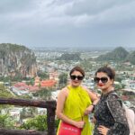 Karunya Ram Instagram – Vietnam 🇻🇳💚♥️
:
:
:
#karunyaram #milkybeautykarunyaram #vietnam #explore #vacation #travel #sisters #sisterlove #danang Da Nang, Vietnam