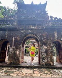Karunya Ram Instagram - Vietnam 🇻🇳💚♥️ 
:
:
:
#karunyaram #milkybeautykarunyaram #vietnam #explore #vacation #travel #sisters #sisterlove #danang