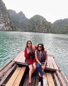 Karunya Ram Instagram - Ha long bay Wht a beauty 🇻🇳 u have my ♥️
:
:
#karunyaram #samridhiram #sisters #vietnam #halongbay #vacation #memories #travel