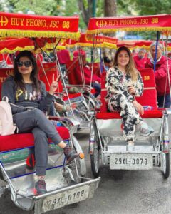 Karunya Ram Instagram - Wow agin made tis happn to visit new country n mke it some beautifull memories 🇻🇳 
:
:
:
#karunyaram #samridhiram #honai #vietnam #travel #explore #memories #vacation
