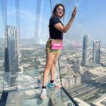 Karunya Ram Instagram - 🖤🤎♥️ : : : #karunyaram #dubai #travel #vecation #memeories #home Sky Views Observatory